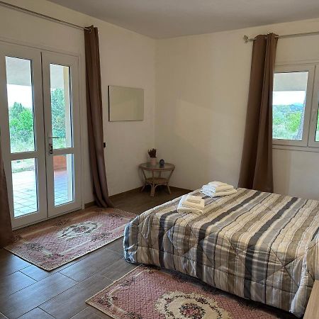 Domo Mia Bed & Breakfast Telti Екстериор снимка