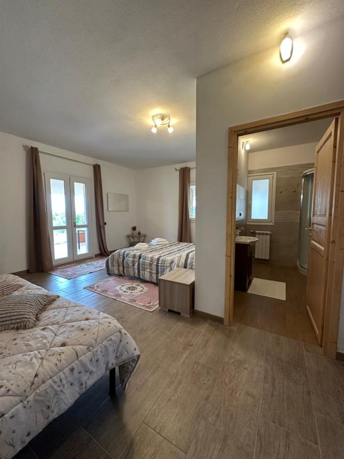Domo Mia Bed & Breakfast Telti Екстериор снимка