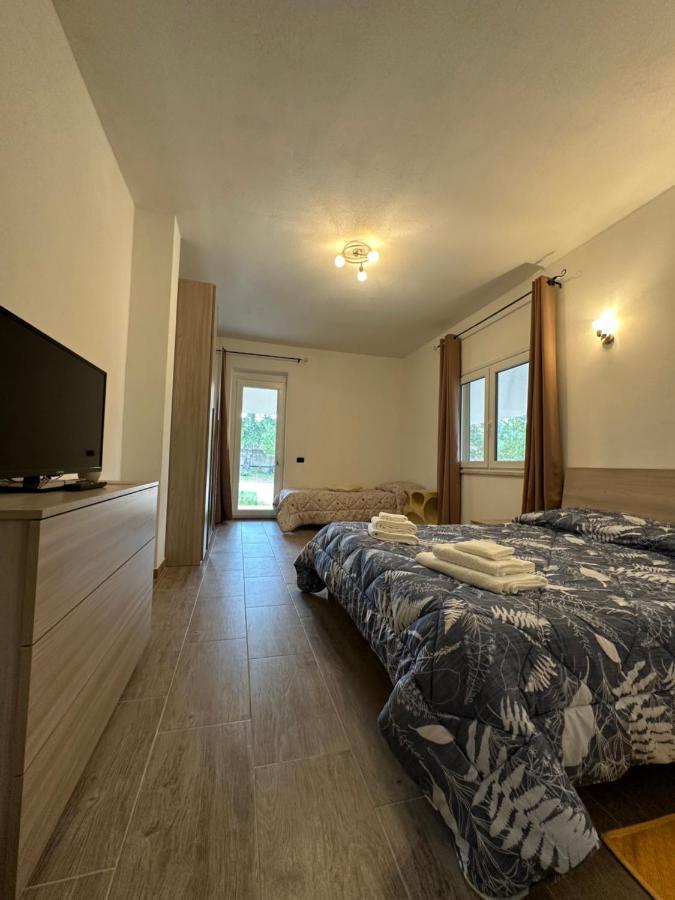 Domo Mia Bed & Breakfast Telti Екстериор снимка